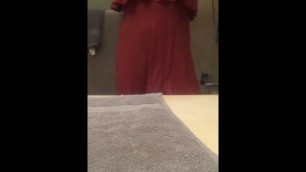 Teen Twerks in the Mirror