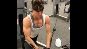 Chest Workout Muscle Girl