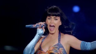 Katy Perry - Firework (The Prismatic World Tour Live)